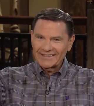 Kenneth Copeland - Expect Your Daily Load of Good Things