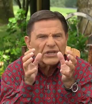 Kenneth Copeland - The God Kind of Love Brings THE BLESSING