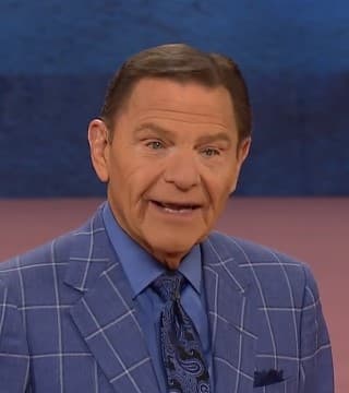 Kenneth Copeland - Relax in God to Be Healed