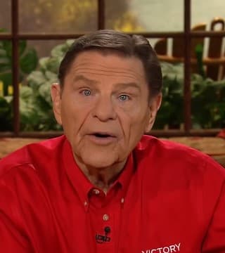 Kenneth Copeland - The Significance of a Blood Covenant