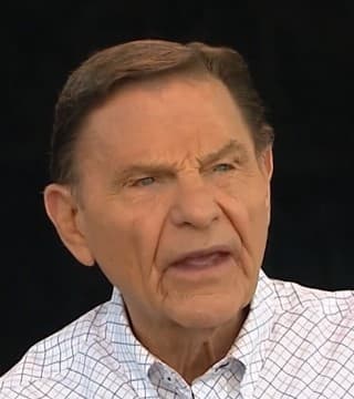 Kenneth Copeland - Faith in God Makes a Somebody Out of a Nobody