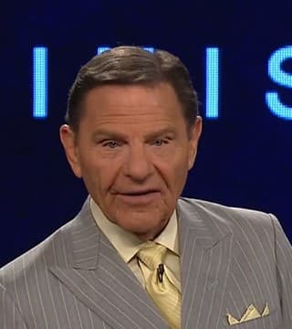 Kenneth Copeland - Faith And Victory Are Inside You