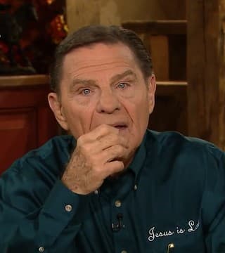 Kenneth Copeland - Faith Doesn't Quit