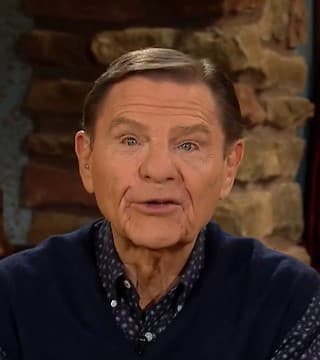 Kenneth Copeland - The Blessing Is in the Earth