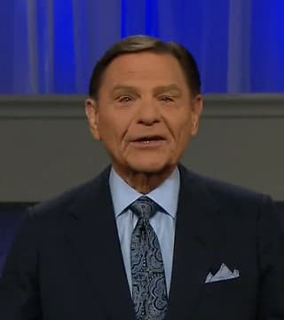 Kenneth Copeland - Speaking the Covenant Is a Weapon