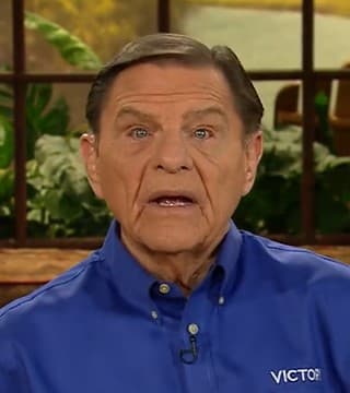 Kenneth Copeland - Faith Expects Victory Over Darkness
