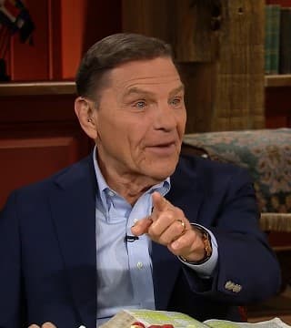 Kenneth Copeland - The Spirit of Faith Moves Mountains