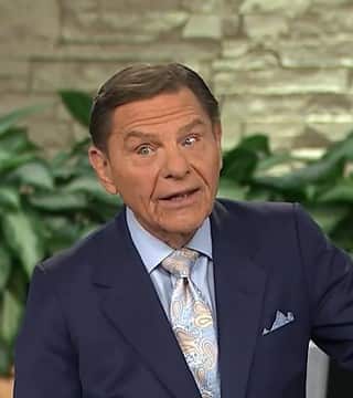 Kenneth Copeland - We Serve a Jubilee God