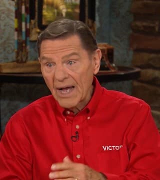 Kenneth Copeland - Love Is Our Motive