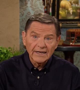 Kenneth Copeland - Instill Love, Not Fear