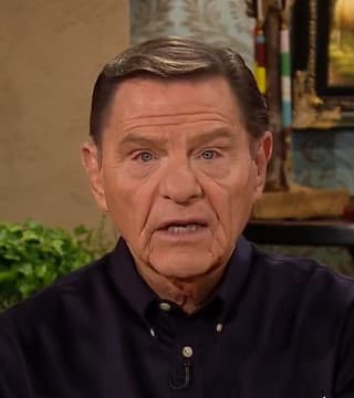 Kenneth Copeland - Love&#44; A New Year's Commandment