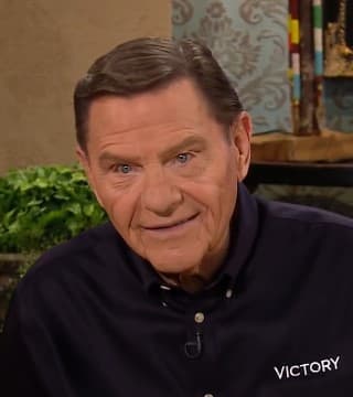 Kenneth Copeland - Love Is the Greatest Gift