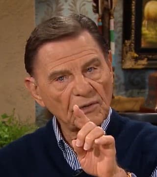 Kenneth Copeland - Why Do People Miss Their Turn?