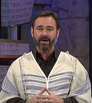 Rabbi Schneider - Yeshua, The Fulfillment of Passover!