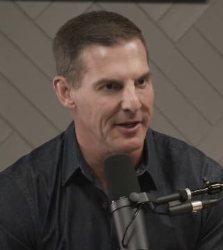 Craig Groeschel - Attacking Anxiety in Leadership (Q&A with Shawn Johnson)
