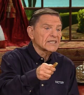 Kenneth Copeland - Be Thankful and Acknowledge God