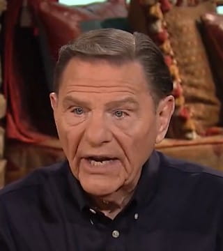 Kenneth Copeland - God's Truth Gives You Courage