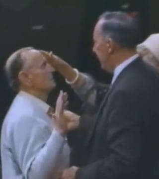 Derek Prince - Live Footage Of Healing Miracles