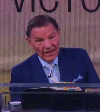 Kenneth Copeland - Jesus Sent His WORD To Heal You