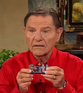 Kenneth Copeland - Faith Never Quits