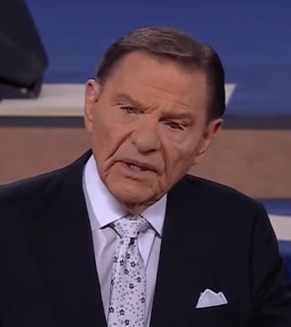 Kenneth Copeland - Keep Your Eyes on God's WORD for Healing