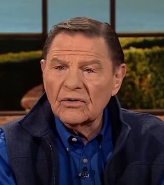 Kenneth Copeland - Prayer Is a Vital Part of the Christian Life