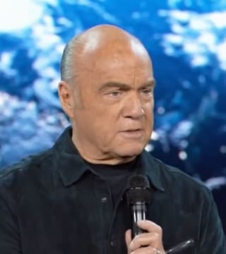 Greg Laurie - God's Solution To Man's Problem
