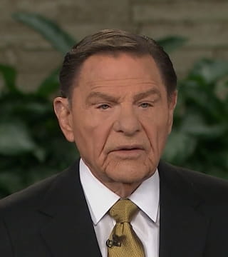 Kenneth Copeland - Becoming Blood Covenant-Minded