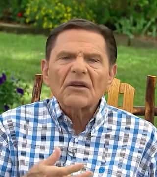 Kenneth Copeland - Practice The Love Walk And Reap The Reward