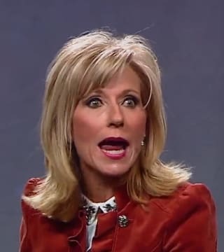 Beth Moore - A Memorial In The Middle - Part 1