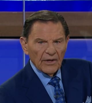 Kenneth Copeland - Having the Voice of Victory