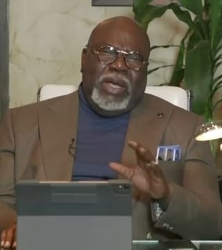 TD Jakes - How to Deal With Everything Changing