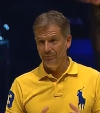 John Bevere - The Right Way to Bring Correction