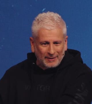 Louie Giglio - Faith That Captures the Attention of Heaven