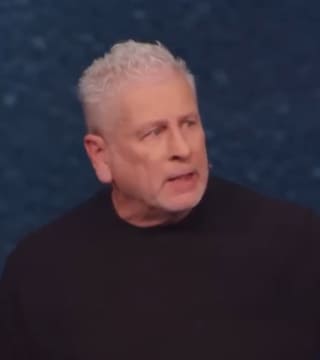 Louie Giglio - The Thread of Grace