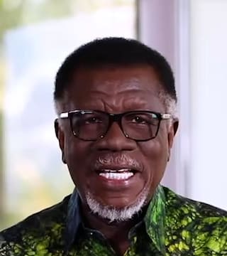 Mensa Otabil - Grace Finds Us