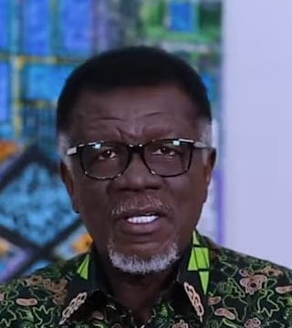 Mensa Otabil - The Holy Spirit Helps Us
