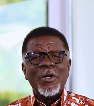 Mensa Otabil - Moses Offers to Pray For Pharaoh