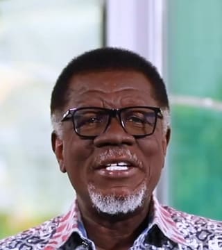 Mensa Otabil - The Lord Will Cross Over With Us