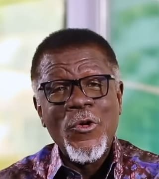 Mensa Otabil - Keep Praising in the Struggle