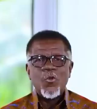 Mensa Otabil - Leap Over Walls