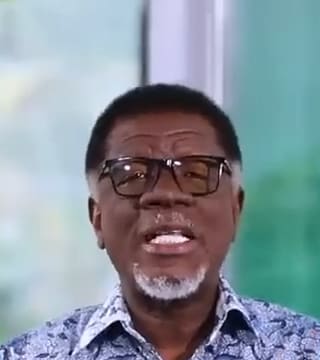 Mensa Otabil - The Lord is Present