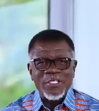 Mensa Otabil - Walk Close to God