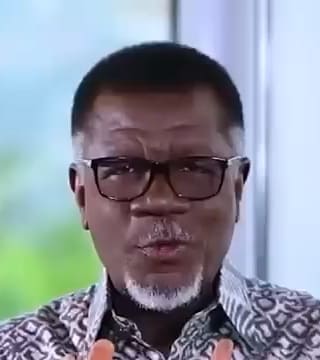 Mensa Otabil - Walk In Authority