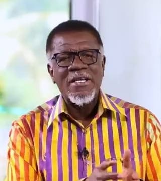 Mensa Otabil - Give Thanks to God