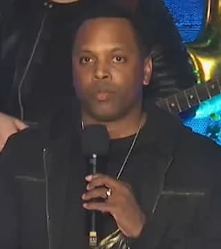 Toure Roberts - The Year of Perspective