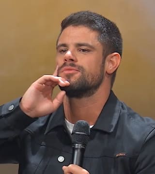 Steven Furtick - Hold That Thought