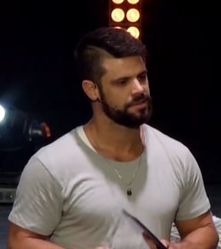 Steven Furtick - Hold Your Charge